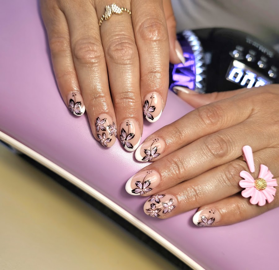 BETTY NAILS work